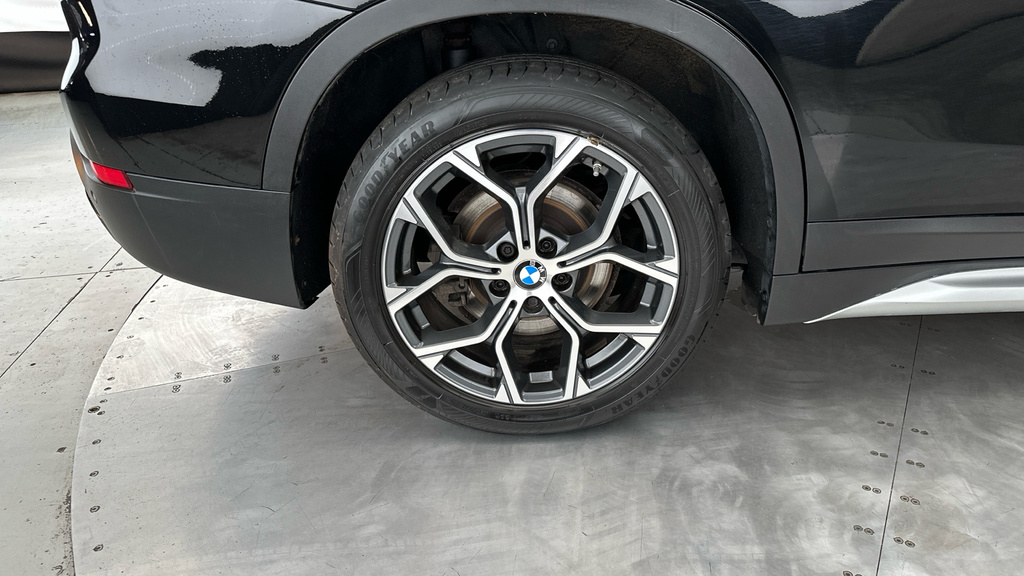 BMW X1 1.5L Sdrive 18I Xline #24
