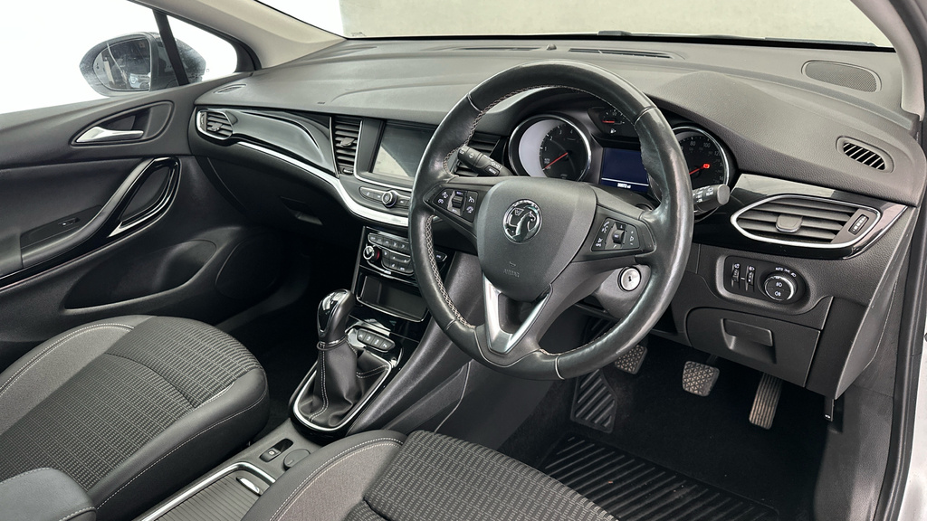 Vauxhall Astra 1.5 Turbo D Business Edition Nav Silver #11