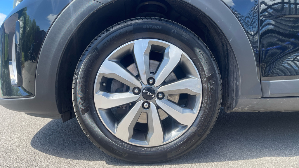 Kia Stonic 2 1.0 Red #22