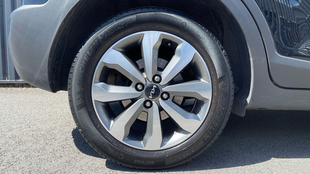 Kia Stonic 2 1.0 Red #24
