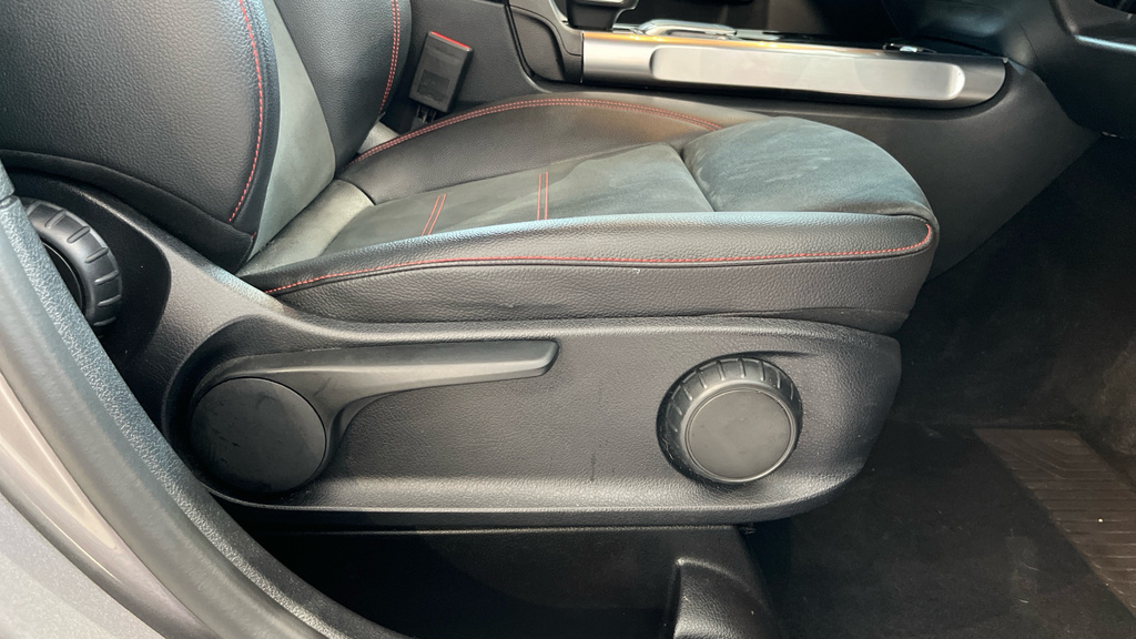 Mercedes-Benz GLB Class Suv Grey #46