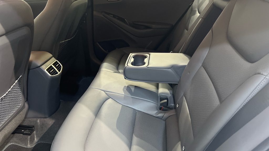 Hyundai Ioniq Premium Grey #26
