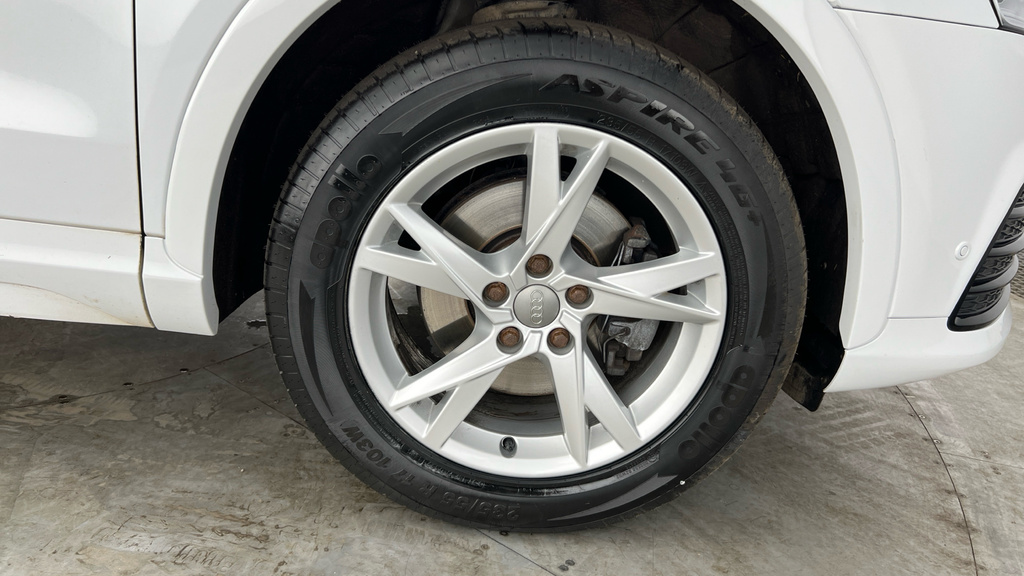 Audi Q3 Suv White #25