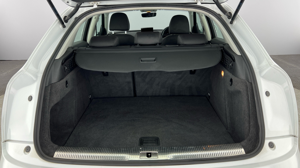 Audi Q3 Suv White #20