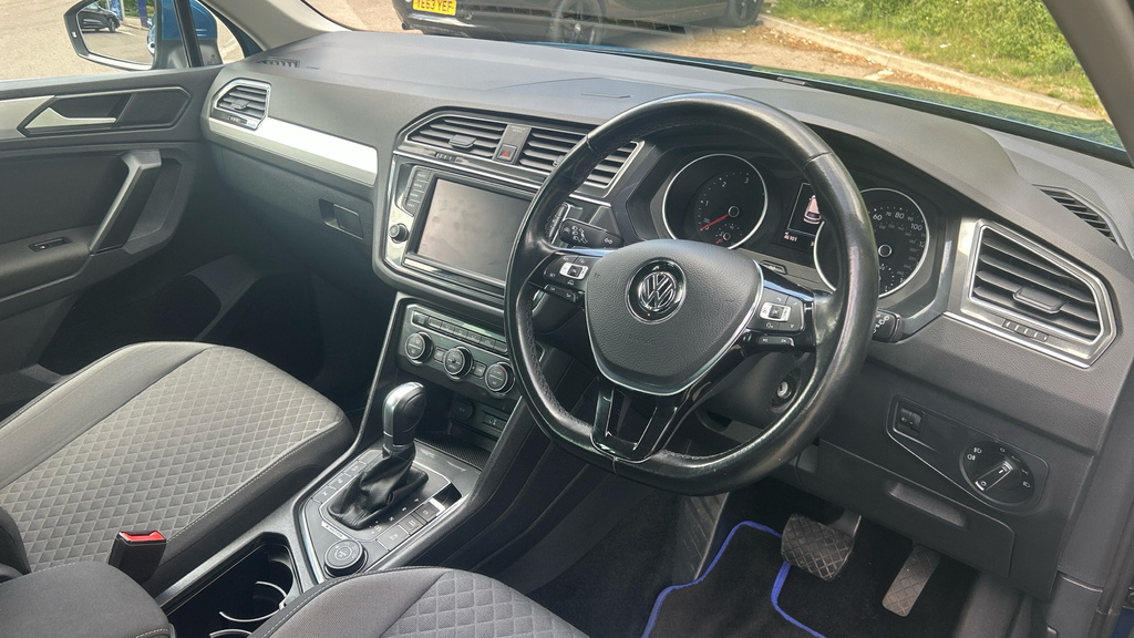 Volkswagen Tiguan 4X4 2.0 Tdi Bluemotion Tech R-line Dsg 4Motion Eur White #11