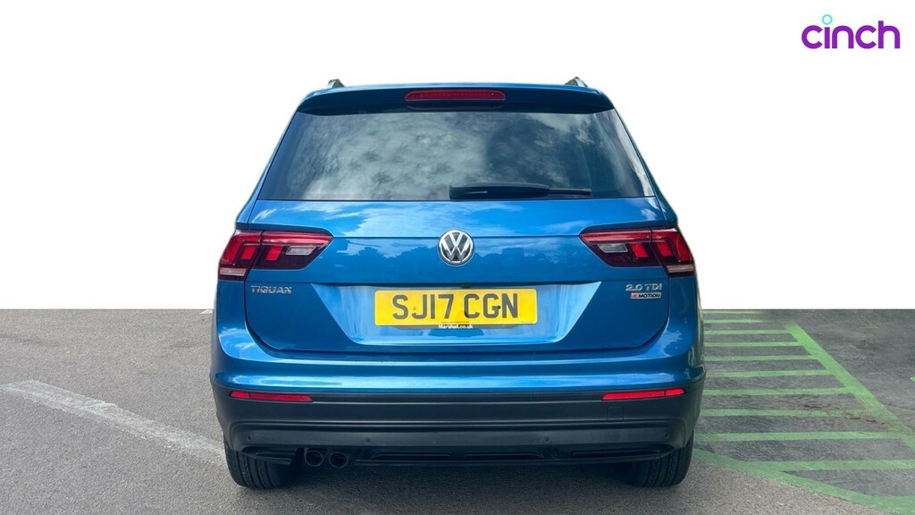 Volkswagen Tiguan 4X4 2.0 Tdi Bluemotion Tech R-line Dsg 4Motion Eur White #4