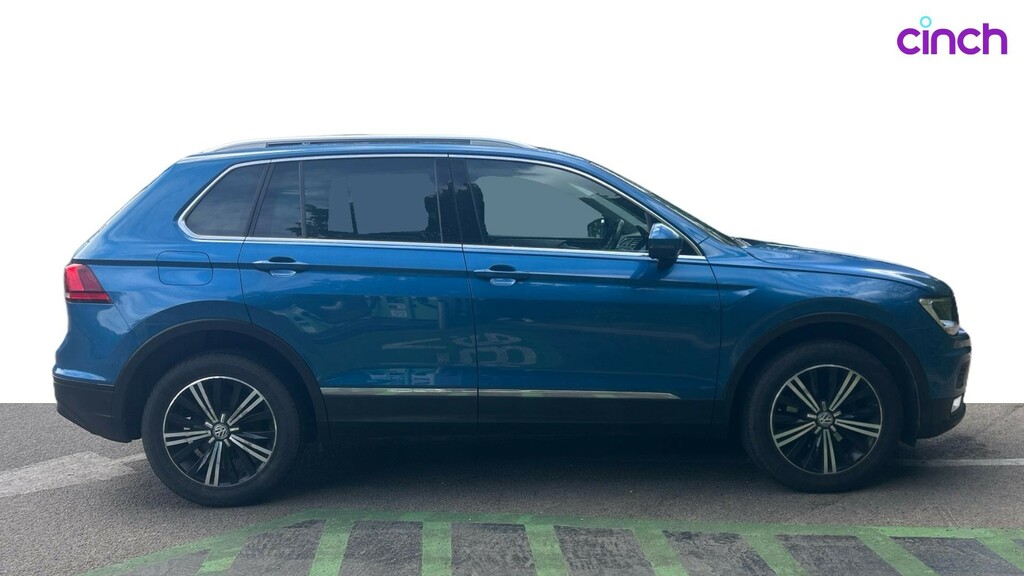 Volkswagen Tiguan 4X4 2.0 Tdi Bluemotion Tech R-line Dsg 4Motion Eur White #2