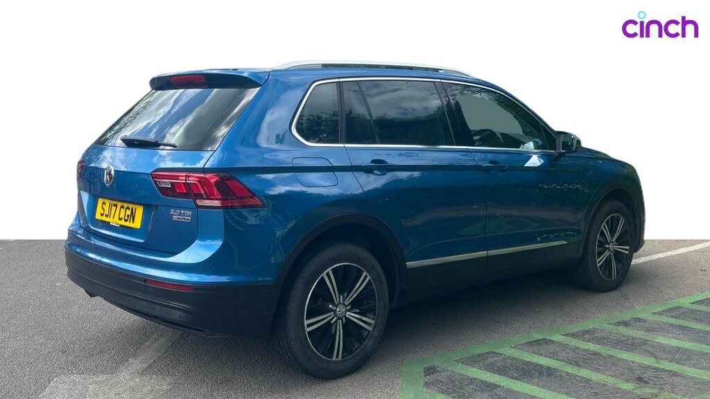 Volkswagen Tiguan 4X4 2.0 Tdi Bluemotion Tech R-line Dsg 4Motion Eur White #3