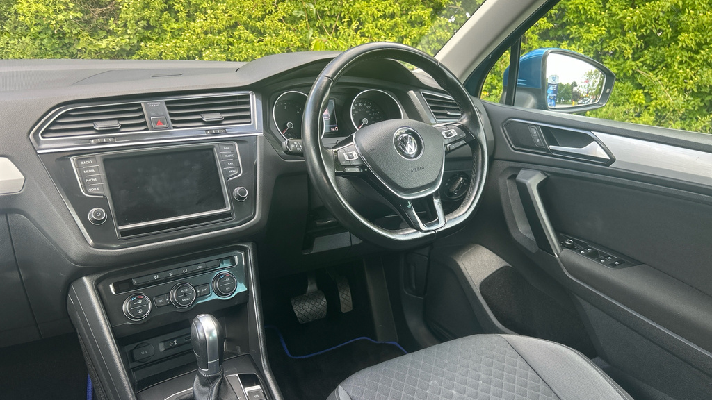 Volkswagen Tiguan 4X4 2.0 Tdi Bluemotion Tech R-line Dsg 4Motion Eur White #14