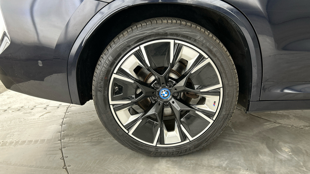 BMW iX3 Premier Edition Black #29