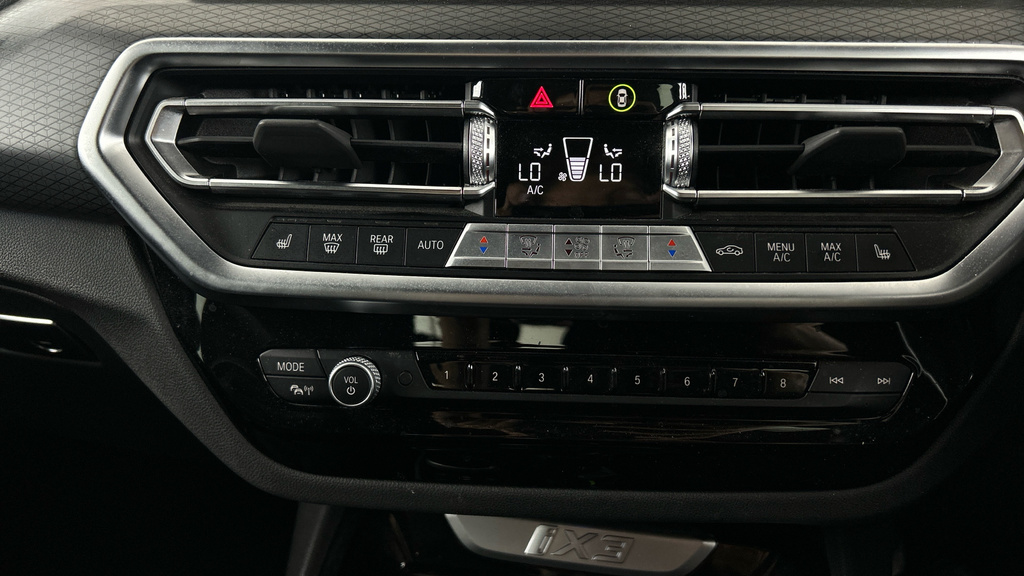 BMW iX3 Premier Edition Black #15