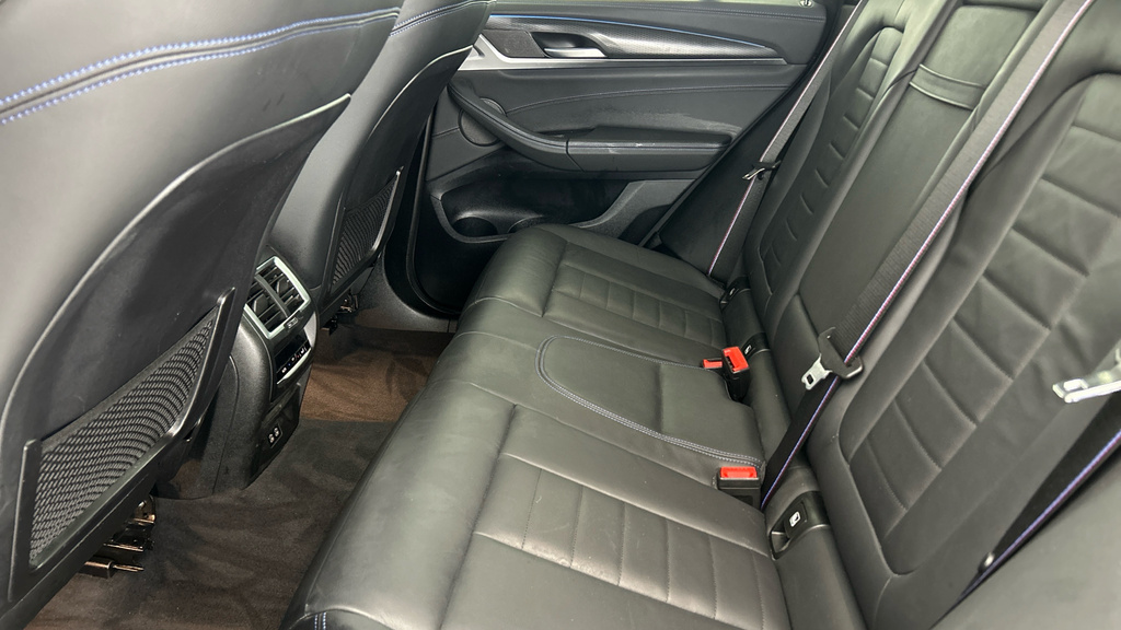 BMW iX3 Premier Edition Black #24