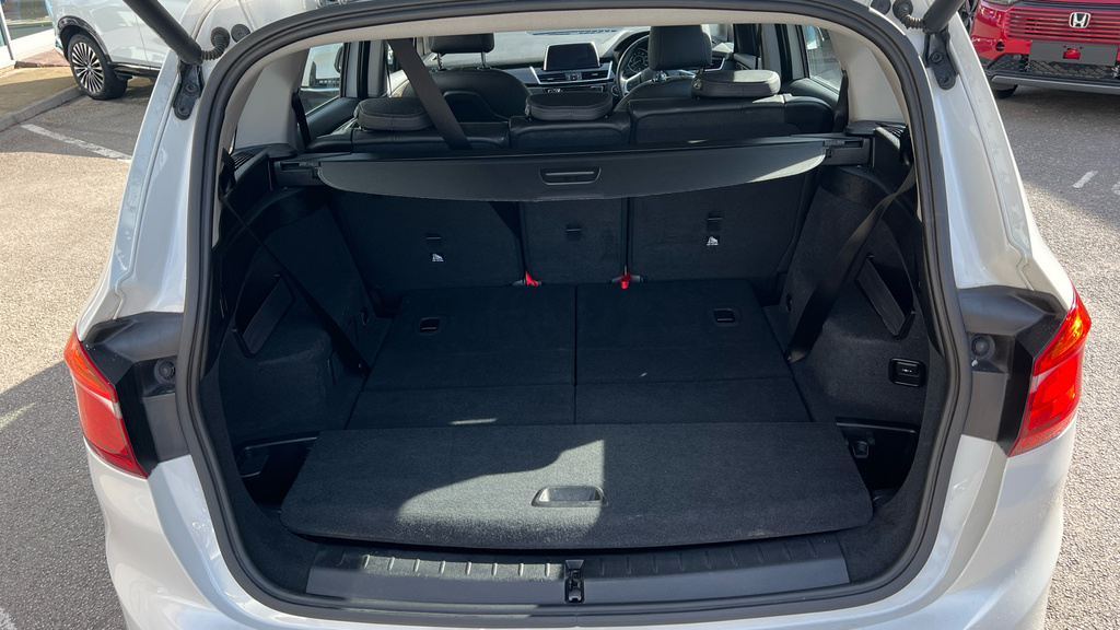BMW 2 Series Gran Tourer Luxury Silver #18