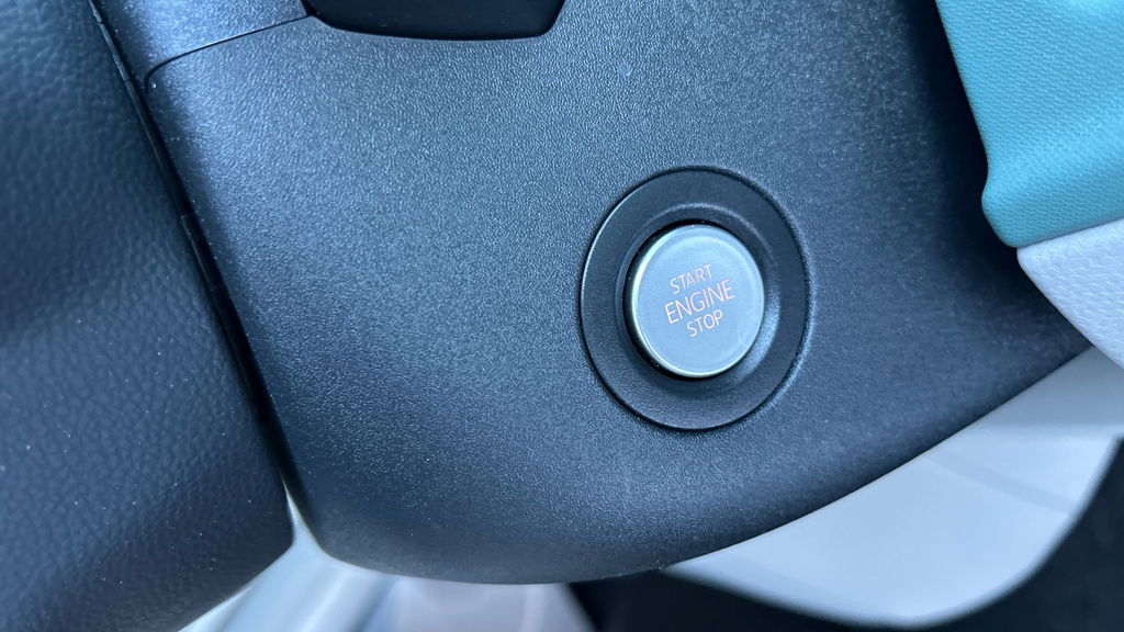 Volkswagen ID.Buzz Pro 79Kwh Commerce Plus Panel Van Aut Black #50