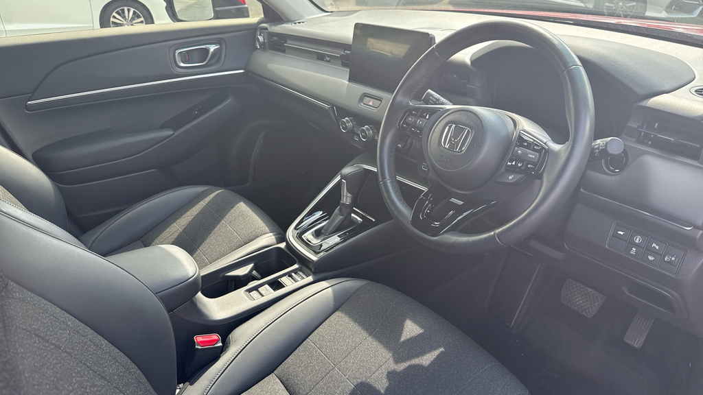 Honda Hr-V Hatchback White #14
