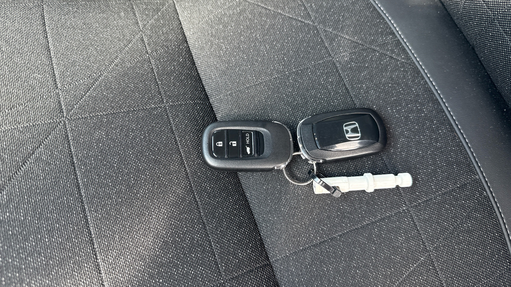 Honda Hr-V Hatchback White #21