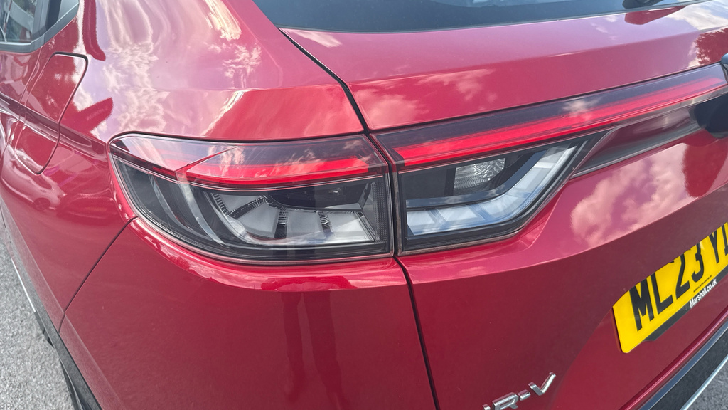 Honda Hr-V Hatchback White #25
