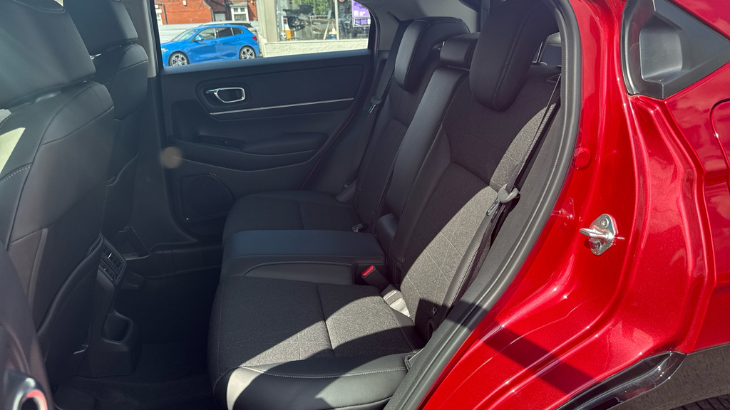 Honda Hr-V Hatchback White #11