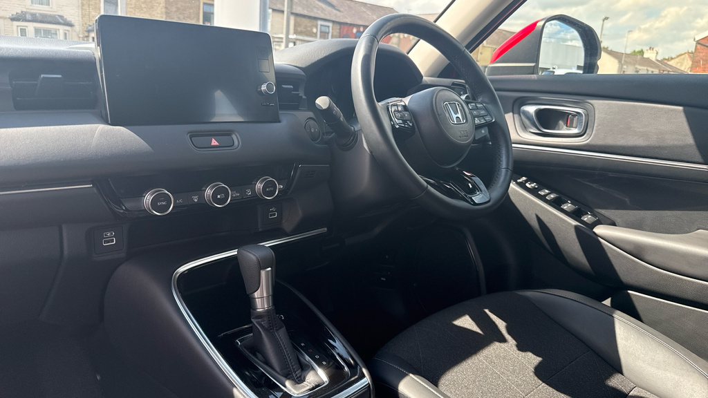 Honda Hr-V Hatchback White #9