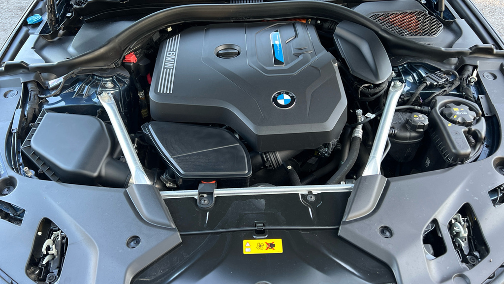 BMW 5 Series 520D M Sport Saloon Black #24