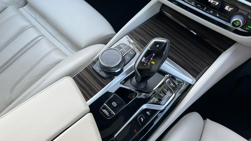 BMW 5 Series 520D M Sport Saloon Black #15