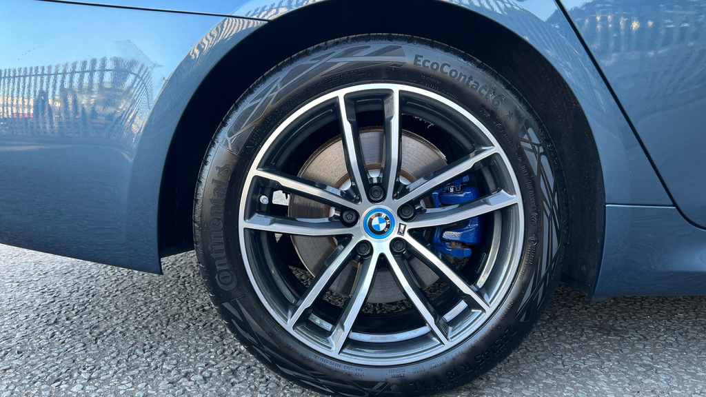 BMW 5 Series 520D M Sport Saloon Black #27
