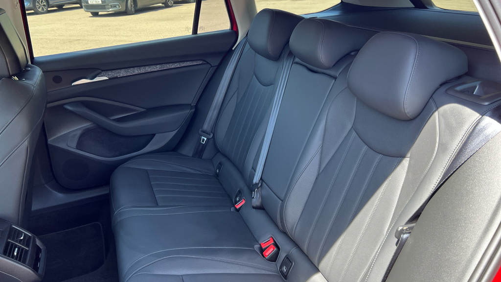 Skoda Superb Se Technology Silver #22