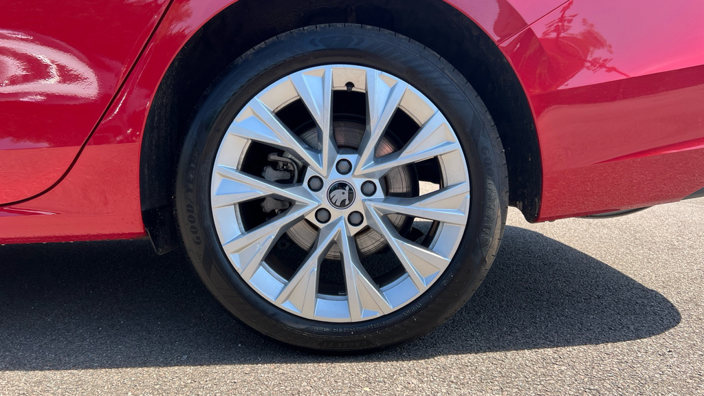 Skoda Superb Se Technology Silver #27