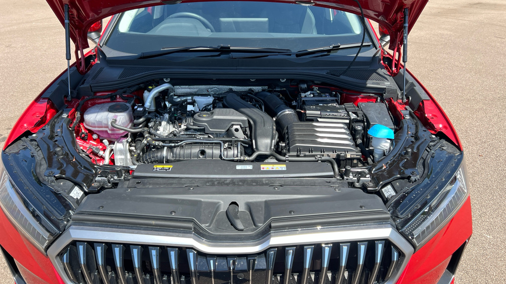 Skoda Superb Se Technology Silver #25