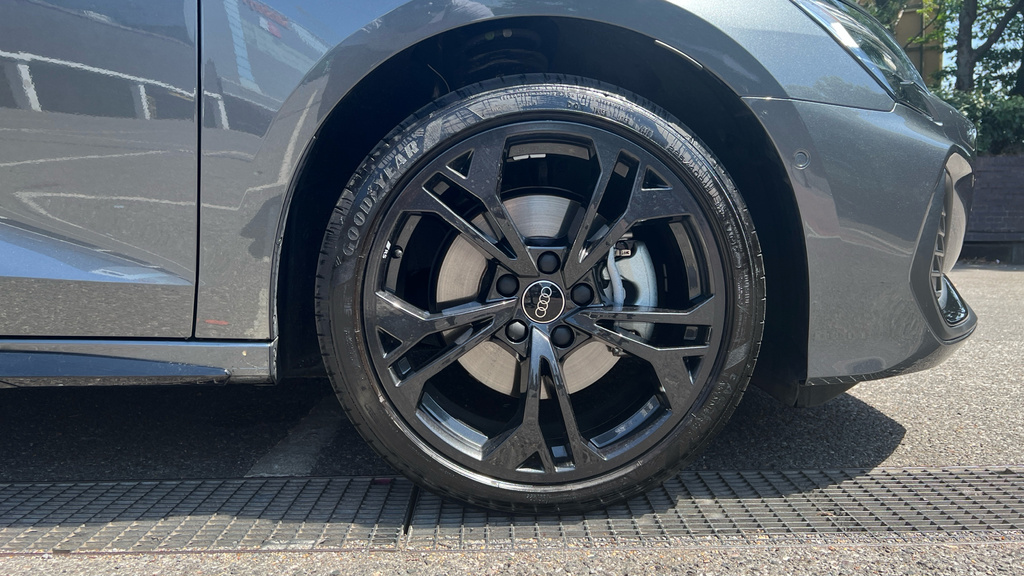 Audi A3 1.5 Tfsi 150 Black Edition Grey #17