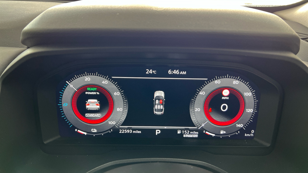Nissan X-Trail Tekna Grey #25