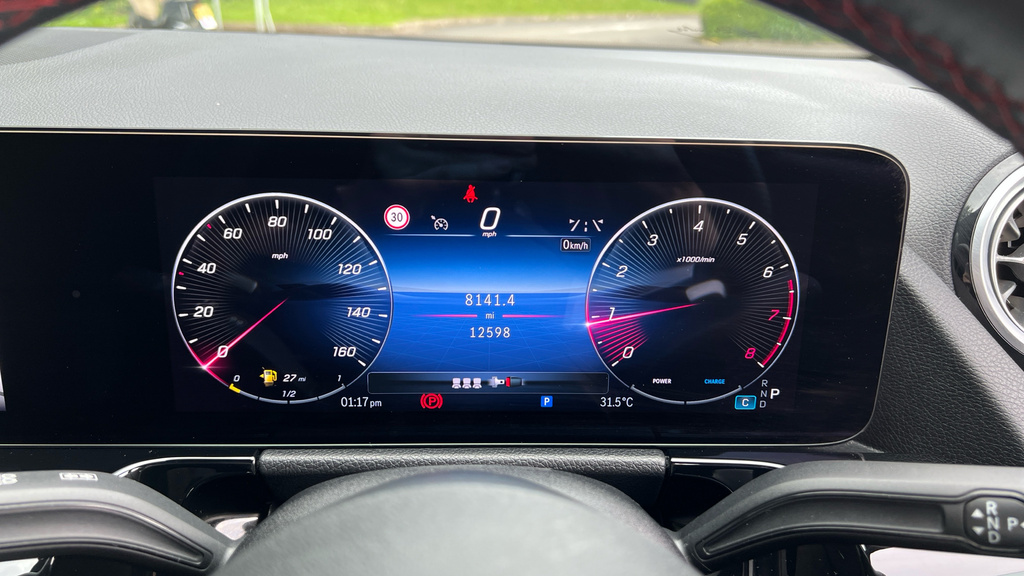 Mercedes-Benz GLA Class 200 Amg Line Executive Black #18