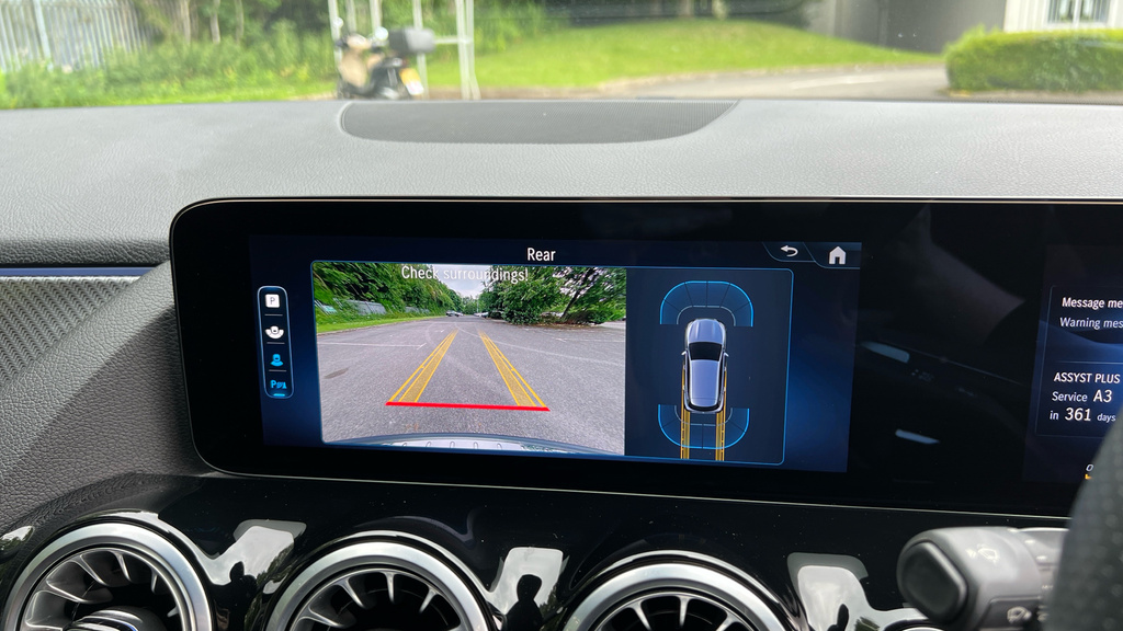 Mercedes-Benz GLA Class 200 Amg Line Executive Black #6