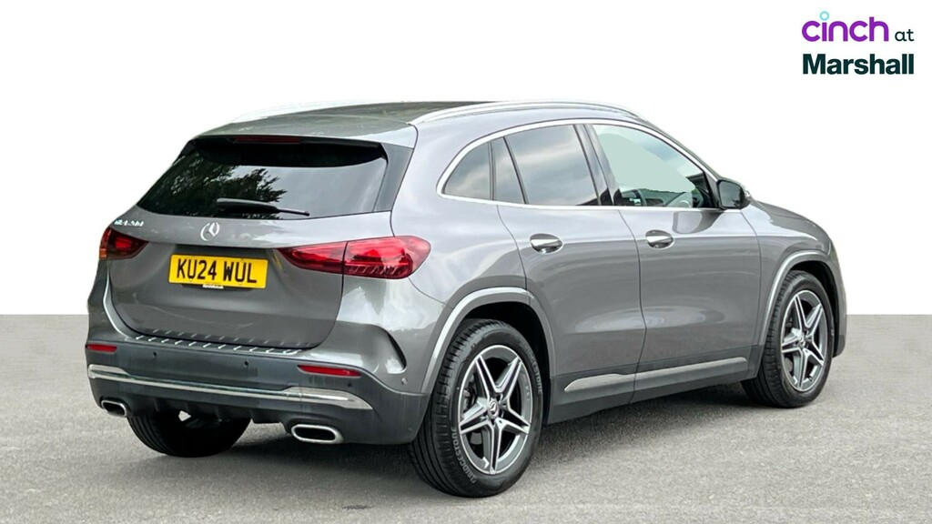Mercedes-Benz GLA Class 200 Amg Line Executive Black #3