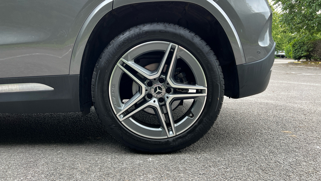 Mercedes-Benz GLA Class 200 Amg Line Executive Black #23