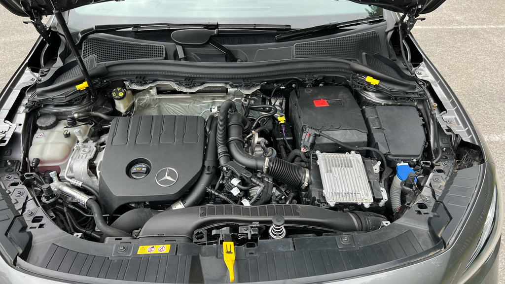 Mercedes-Benz GLA Class 200 Amg Line Executive Black #21