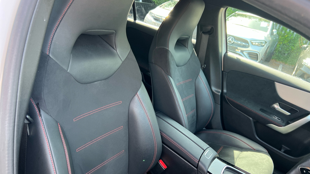 Mercedes-Benz A Class A180 Sport Executive Black #27
