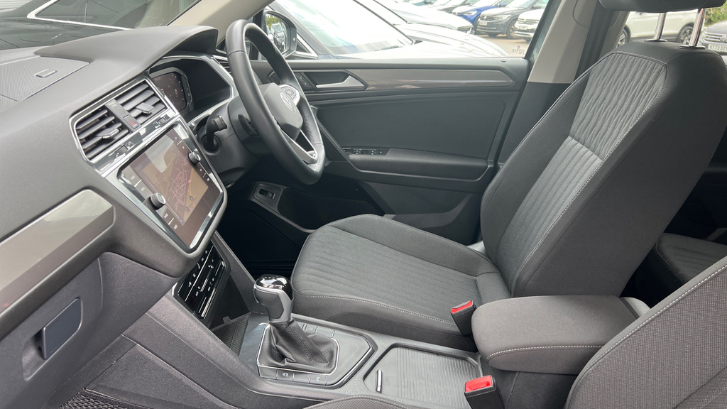 Volkswagen Tiguan Allspace Elegance Silver #35
