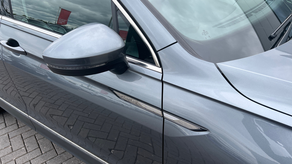 Volkswagen Tiguan Allspace Elegance Silver #50