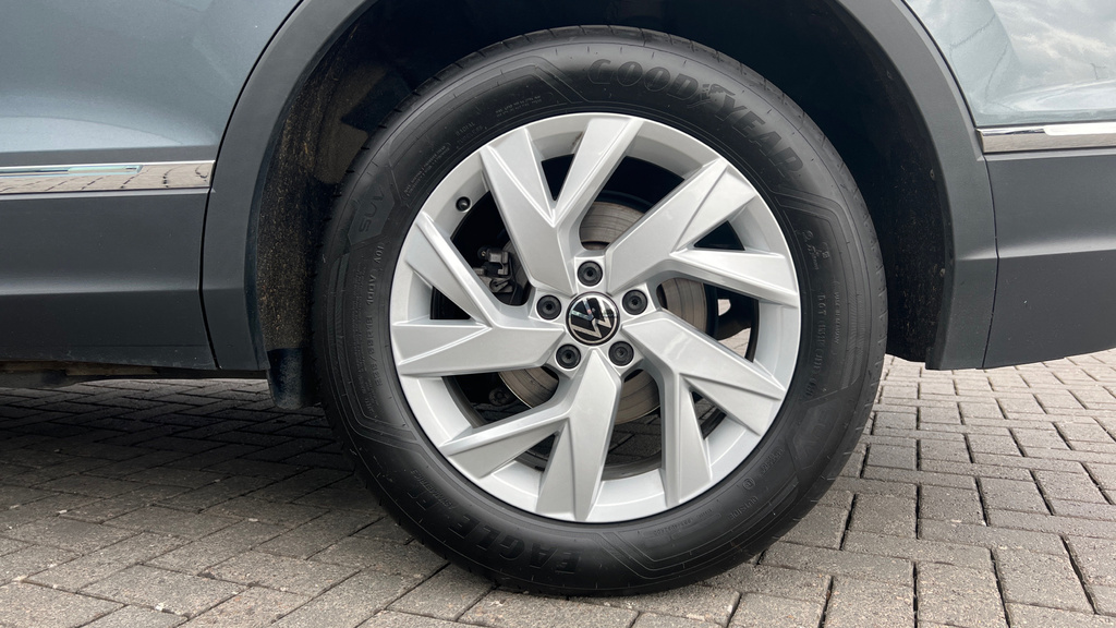 Volkswagen Tiguan Allspace Elegance Silver #28