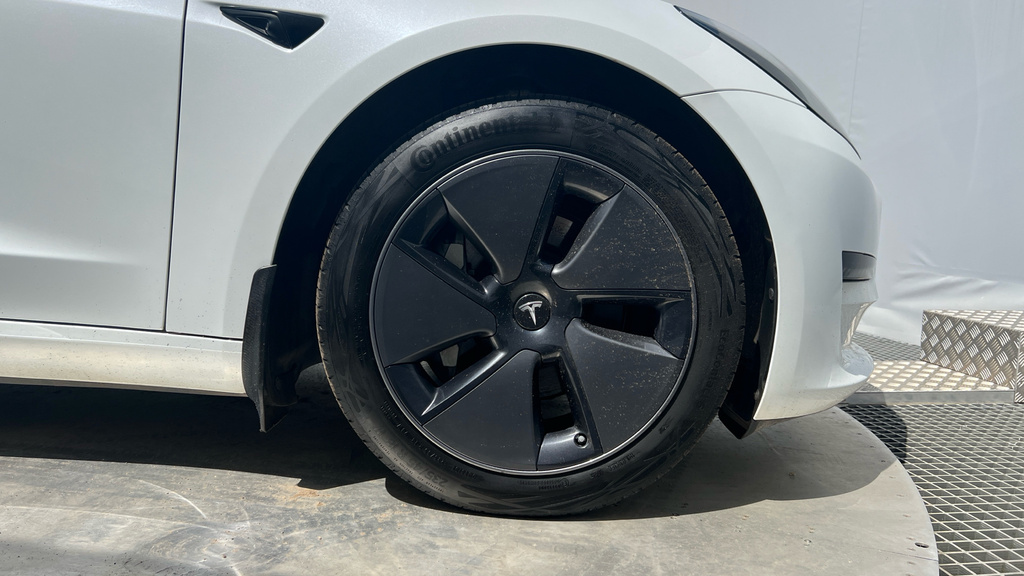 Tesla Model 3 Dual Motor Long Range 4Wde 4-Door Blue #34