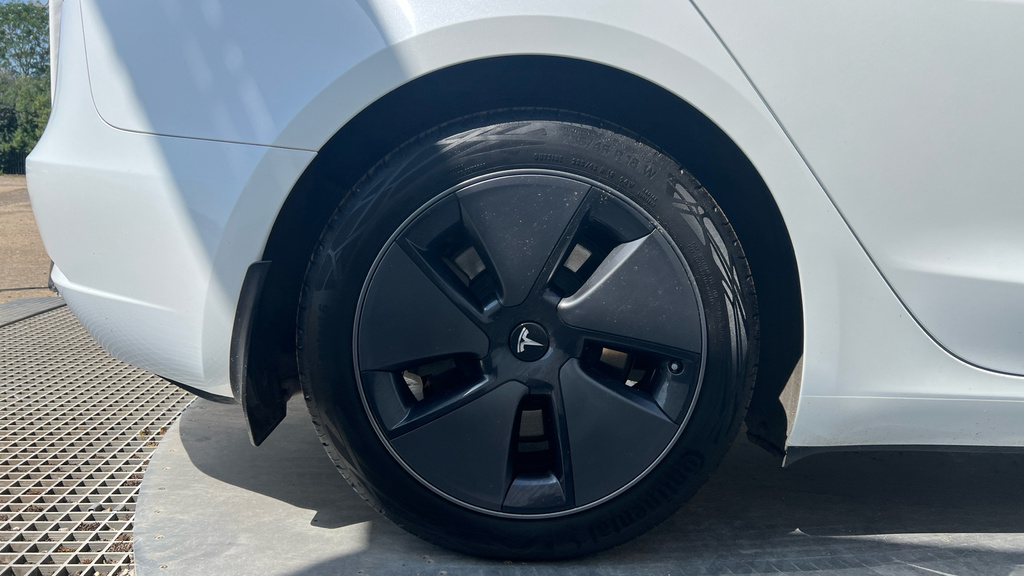 Tesla Model 3 Dual Motor Long Range 4Wde 4-Door Blue #33