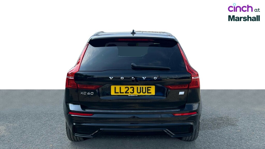 Volvo XC60 Plus Blue #4
