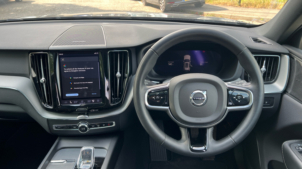 Volvo XC60 Plus Blue #25