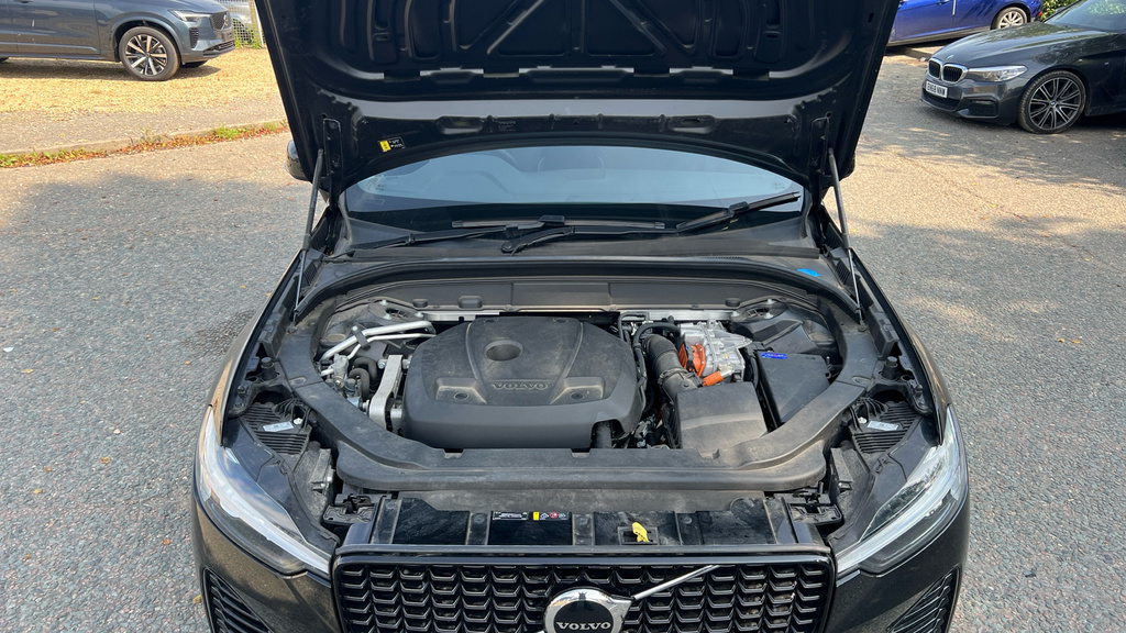 Volvo XC60 Plus Blue #19