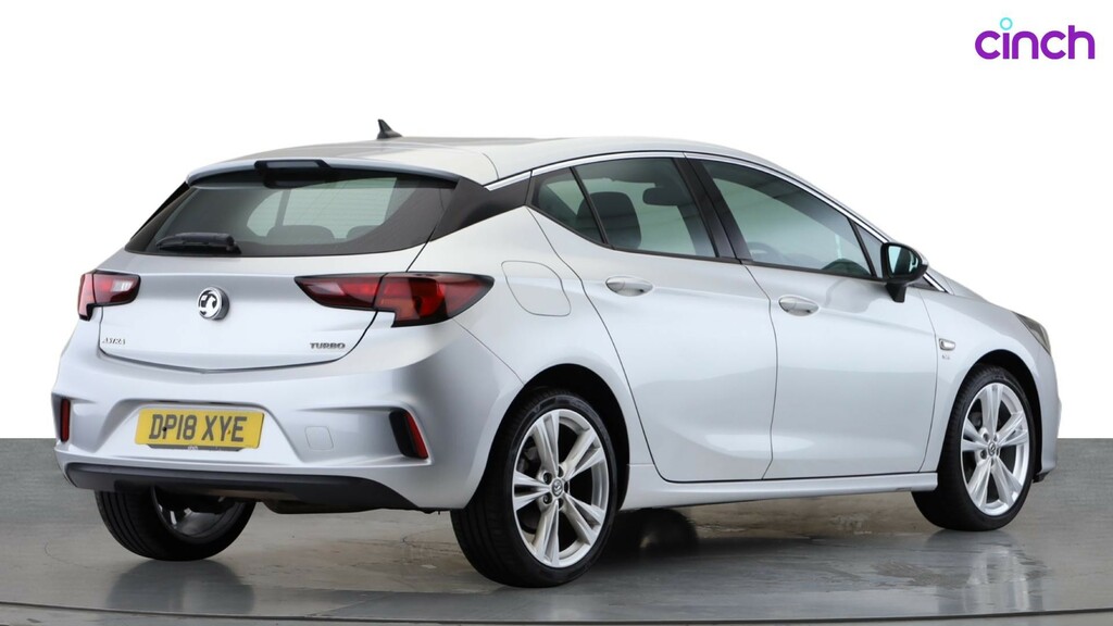 Vauxhall Astra Hatchback Red #3