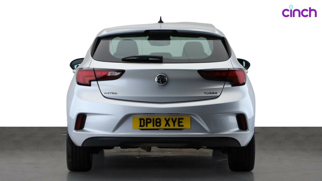 Vauxhall Astra Hatchback Red #4
