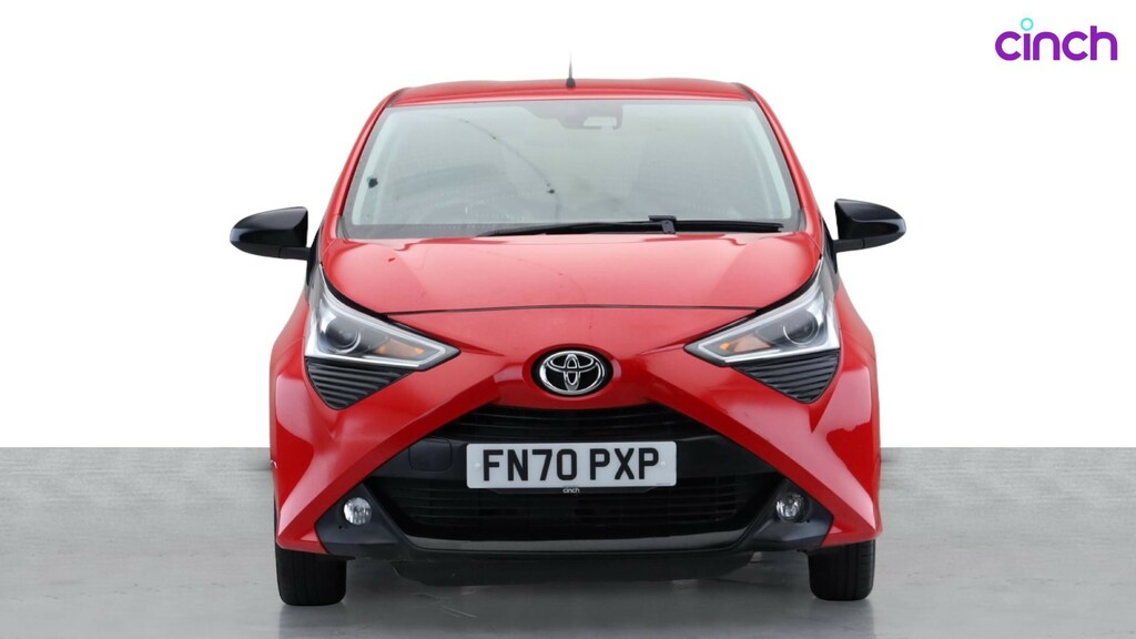 Toyota Aygo X X-play Silver #8