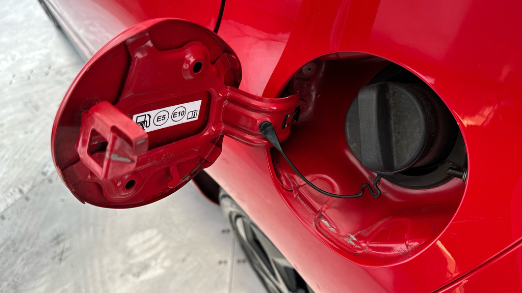 Toyota Aygo X X-play Silver #25