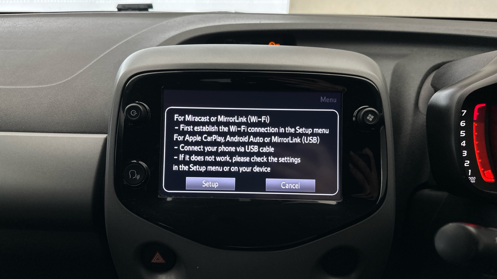 Toyota Aygo X X-play Silver #13